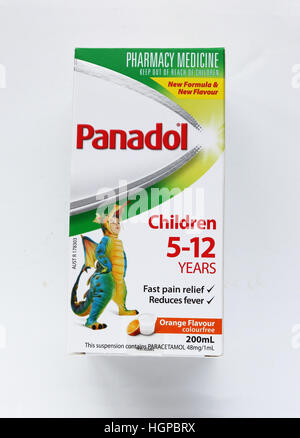 Panadol für Kinder auf weißen Hintergrund isoliert Stockfoto