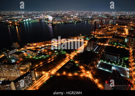 Nachtansicht der Bucht von Osaka in Osaka, Japan. Stockfoto