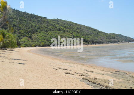 Die Ufer von Andilana Beach in Nosy Be, Madagaskar Stockfoto