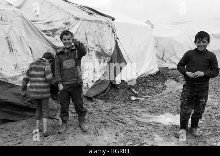 Azaz, Syrien - 29. Januar 2014. Syrischen Flüchtlingslager in der Nähe der Ortschaft Azaz 60 Kilometer von Aleppo in Syrien in der Nähe der Grenze mit der Türkei in Kilis. Stockfoto