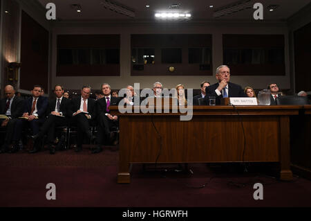 Washington, USA. 12. Januar 2017. Verteidigungsminister nominierte James Mattis bezeugt vor dem Senate Armed Services Committee auf seine Nominierung auf dem Capitol Hill in Washington, DC, USA. © Yin Bogu/Xinhua/Alamy Live-Nachrichten Stockfoto