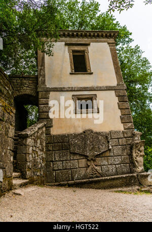 Schiefe Haus, Sacro Bosco, Park der Monster, Bormazo, Viterbo, Italien Stockfoto