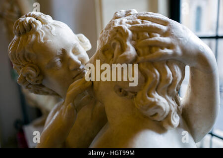 Statue von Amor und Psyche im Kapitolinischen Museum in Rom Stockfoto