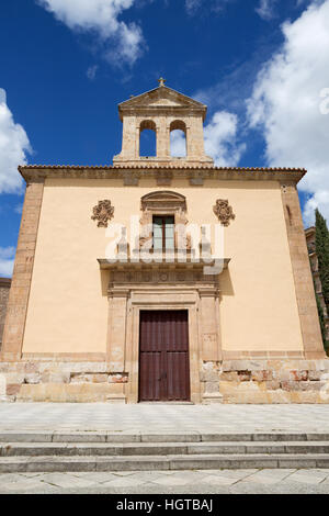 SALAMANCA, Spanien, APRIL - 17, 2016: Das Portal der Kirche Iglesia de San Blas Stockfoto