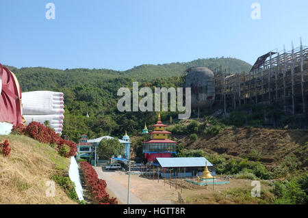 Sein Sieg Taw Ya - weltweit größten liegenden Buddha, der Giant Buddha Mudon, Myanmar (Burma) Stockfoto