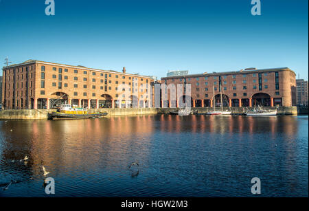 Albert Dock, Merseyside, Liverpool an einem sonnigen Tag. Stockfoto