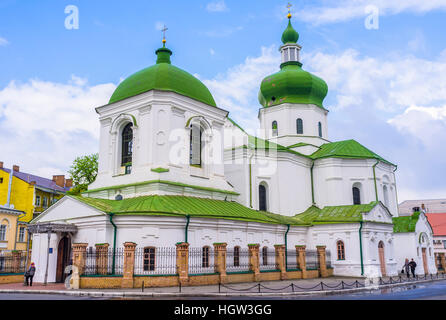 Kiew, UKRAINE - 21. April 2014: Die Kirche von St. Nikolaus Prytysk befindet sich im historischen Viertel von Podol, am 21. April in Kiew. Stockfoto