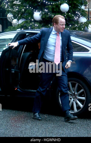 Ben Gummer, Minister für das Cabinet Office und Paymaster General, Teilnahme an der wöchentlichen Kabinettssitzung in 10 Downing Street, London.  Mit: Ben Gummer wo: London, Vereinigtes Königreich bei: 13. Dezember 2016 Stockfoto