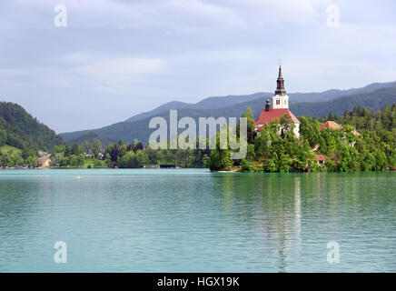 Annahme von Mary Wallfahrtskirche auf der Insel am Bleder See, Slowenien Stockfoto