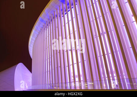 Spalten von der Philharmonie Luxembourg, auch bekannt als der Grande-Duchesse Joséphine-Charlotte Concert Hall in Luxemburg-Stadt Stockfoto