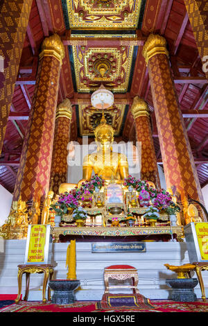 AYUTTHAYA, THAILAND - 17. Oktober 2014: Phra Phuttha Nimit, schöne Buddha-Statue in der Kapelle im Wat Na Phra Men Tempel, 17. Oktober 2014 in Thailand Stockfoto