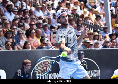 Auckland, Neuseeland. 14. Januar 2017. Joao Sousa von Portugal spielt eine Vorhand im Finale gegen Jack Socke der USA beim Tennisturnier ATP ASB Classic in Auckland, New Zealand am 14. Januar. © Shirley Kwok/Pacific Press/Alamy Live-Nachrichten Stockfoto