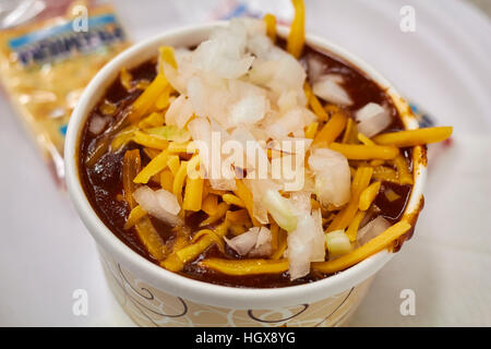 eine Schüssel mit Chili serviert in Ben es Chili Bowl Restaurant in Washington DC, USA Stockfoto