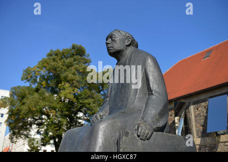 Statue, Käthe Kollwitz, Kloster Unser Lieben Frauen, Regierungsstrasse, Magdeburg, Sachen-Anhalt, Deutschland Stockfoto