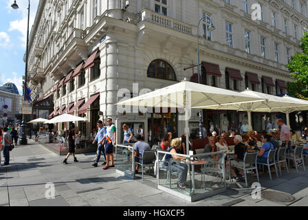 Cafe Hotel Sacher, Philharmoniker Strasse, Wien, Oesterreich Stockfoto