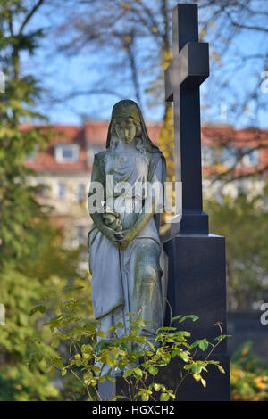 Trauerfigur, Greifer, Alter St.-Matthäus-Kirchhof, Schöneberg, Berlin, Deutschland, Alter St.-Matthäus-Kirchhof Stockfoto