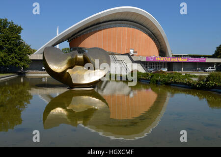 Haus der Kulturen der Welt, John-Foster-Dulles-Allee, Tiergarten, Berlin, Deutschland Stockfoto