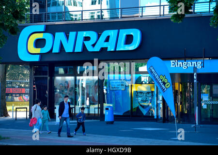 Conrad Electronic, Martin-Luther-Straße, Schöneberg, Berlin, Deutschland Stockfoto