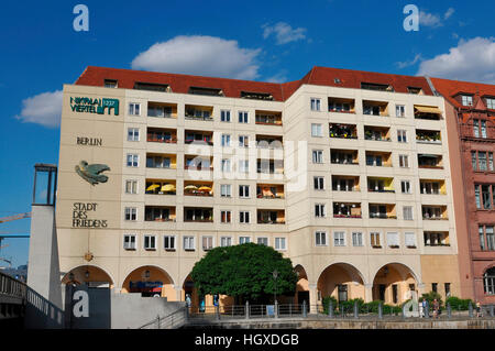 Plattenbau, Spreeufer, Nikolaiviertel, Mitte, Berlin, Deutschland Stockfoto