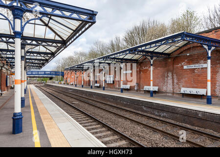 Leere Plattformen in Melton Mowbray Bahnhof, Melton Mowbray, Leicestershire, England, Großbritannien Stockfoto