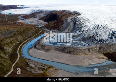 Ein Fluss Röcke ein Schutthaufen Rock, Sedimenten und Schlamm von der Vorderkante eines Gletschers abgelagert. Stockfoto