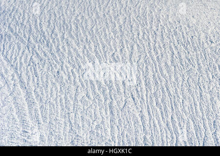 Druck Grate und Gletscherspalte Narbe die Oberfläche des Gletschers auf der grönländische Eisschild. Stockfoto