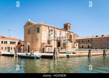 Kirche des Hl. Dominikus gebaut auf einer Insel in Chioggia, Venedig, Italien. Stockfoto
