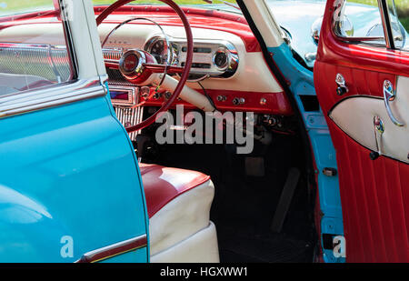 1953 Chevrolet Belair Innenraum Detail. Amerikanische Oldtimer Stockfoto