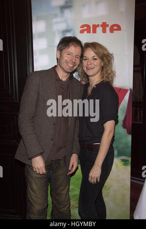 Prominente, die Teilnahme an der Arte PK für die Dokumentation "Erich Kaestner - Das Andere Ich" Featuring: Matthias Bundschuh, Lisa Wagner wo: Hamburg, Deutschland: 13. Dezember 2016 Stockfoto