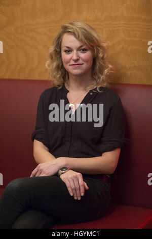 Prominente, die Teilnahme an der Arte PK für die Dokumentation "Erich Kaestner - Das Andere Ich" Featuring: Lisa Wagner wo: Hamburg, Deutschland: 13. Dezember 2016 Stockfoto