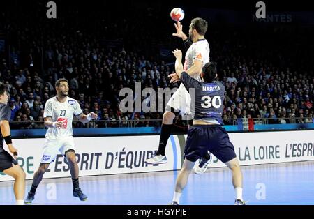 Nantes, Frankreich. 13. Januar 2017. 25. Welt Handball WM Frankreich gegen Japan. Nicolas Karabatic Frankreich in Aktion Credit: Laurent Lairys/Agence Locevaphotos/Alamy Live News Stockfoto