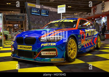 Birmingham, UK 14. Januar 2017 die brandneue WSR Pirtek racing gesponsert BMW 125i die Andrew Jordan in der BTCC-Meisterschaft im Jahr 2017 racing wird © Steven Reh/Alamy Live News Stockfoto