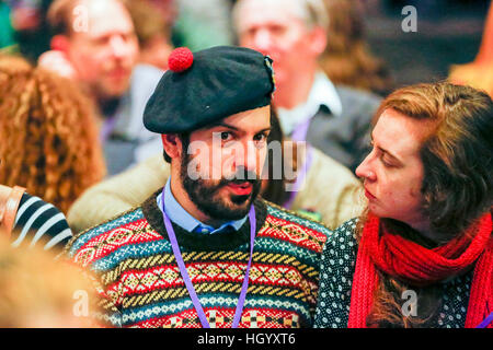 Glasgow, Schottland. 14. Januar 2017. Fast 1000 Menschen besuchten die schottische Unabhängigkeit Conventiion, gehalten im Radisson Blu Hotel in Glasgow, Schottland, um Politik und Strategie zur Förderung der ein unabhängiges Schottland des Konvents zu besprechen. Das Übereinkommen wurde unter dem Vorsitz von Elaine C Smith, eine bekannte Schauspielerin und Komikerin, und sie wurde vom Redner, darunter Angela Constance MSP, Tommy Sheppard MP und Maggie Chapman Co Convener der schottischen grünen unterstützt. © Findlay/Alamy Live-Nachrichten Stockfoto