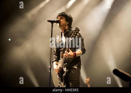 Assago, Mailand, Italien. 14. Januar 2017. Green Day live durchführen im Mediolanum Forum Credit: Roberto Finizio / Alamy Live News Stockfoto