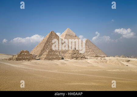 Blick auf die Pyramiden von Gizeh-Plateau Stockfoto