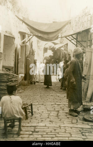 Straßenhändler, die die Via Dolorosa, 1946, Jerusalem, Palästina, Israel, 1946, dieses Album ist ein Anblick, der Reise aus dem religiösen, West Bank, Stockfoto