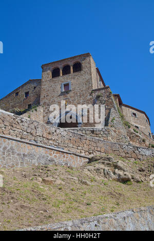 Civita di Bagnoregio am nächsten Blick von der Hauptzufahrt. Stockfoto