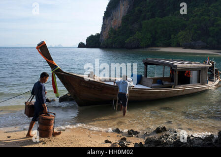 Six Senses Resort, Koh Yao Noi, Bucht von Phang Nga, Thailand, Asien. Sonnenaufgang in Koh Hong Archipel. Sechs Sinne Yao Noi setzt höchste Maßstäbe für isla Stockfoto