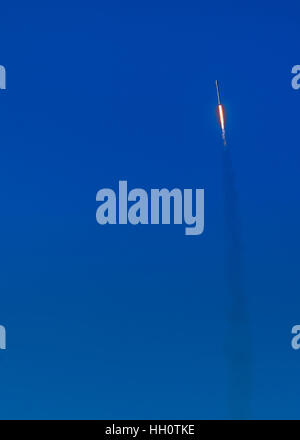 SpaceX Falcon 9 Rakete im Flug nach dem abheben. Stockfoto