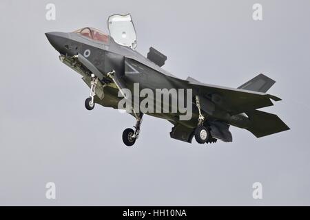 US Marinekorps F-35 b Lightning ll demonstriert seine schwebenden Fähigkeiten Stockfoto