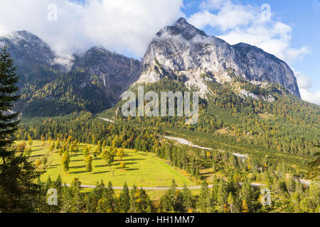 Ger und Plumsjoch im Karwendelgebirge Stockfoto