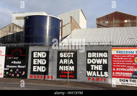 Internationalen Friedensmauer in Belfast Stockfoto