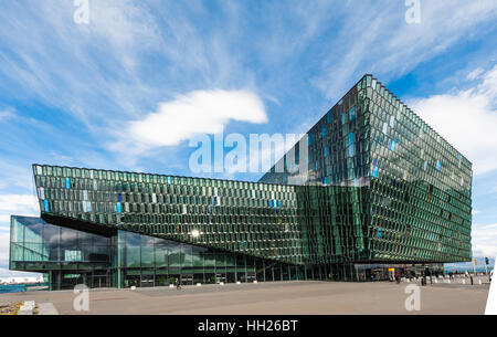 Harpa ist ein Concert Hall und Konferenzzentrum in Reykjavík, Island. Das Eröffnungskonzert fand am 4. Mai 2011 statt. Stockfoto