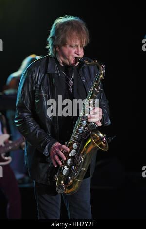 Pompano Beach, FL, USA. 14. Januar 2017. Eddie Money führt auf die Pompano Beach Amphitheater am 14. Januar 2017 in Pompano Beach, Florida. Bildnachweis: Mpi04/Medien Punch/Alamy Live-Nachrichten Stockfoto