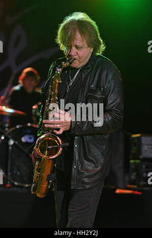 Pompano Beach, FL, USA. 14. Januar 2017. Eddie Money führt auf die Pompano Beach Amphitheater am 14. Januar 2017 in Pompano Beach, Florida. Bildnachweis: Mpi04/Medien Punch/Alamy Live-Nachrichten Stockfoto