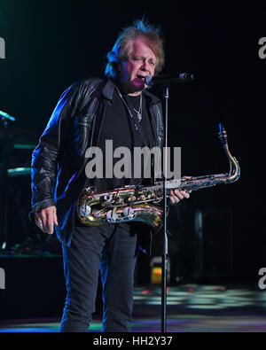 Pompano Beach, FL, USA. 14. Januar 2017. Eddie Money führt auf die Pompano Beach Amphitheater am 14. Januar 2017 in Pompano Beach, Florida. Bildnachweis: Mpi04/Medien Punch/Alamy Live-Nachrichten Stockfoto