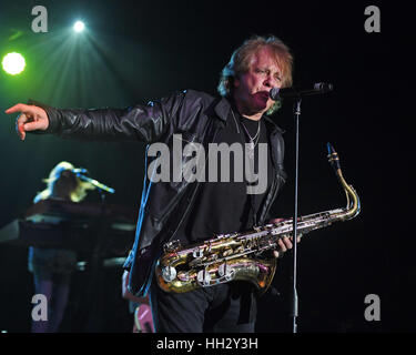 Pompano Beach, FL, USA. 14. Januar 2017. Eddie Money führt auf die Pompano Beach Amphitheater am 14. Januar 2017 in Pompano Beach, Florida. Bildnachweis: Mpi04/Medien Punch/Alamy Live-Nachrichten Stockfoto