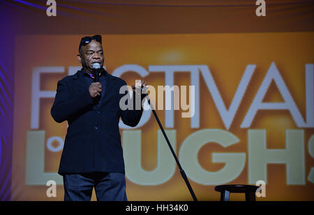 Miami, Florida, USA. 14. Januar 2017. Komiker Larry Dogg funktioniert auf der Bühne an der Miami Festival der lacht über James L Knight Center am 14. Januar 2017 in Miami, Floridaorida. Bildnachweis: Mpi10/Medien Punch/Alamy Live-Nachrichten Stockfoto