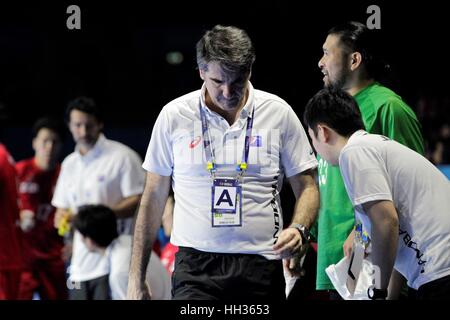 Nantes, Frankreich. 15. Januar 2017. 15. Januar 2017, Parc Exposition XXL, Nantes, Frankreich; 25. World Handball Weltmeisterschaft Brasilien gegen Japan; Antonio Carlos Ortega Perez Coach Japan l im Shooter-Action Credit: Laurent Lairys/Agence Locevaphotos/Alamy Live News Stockfoto