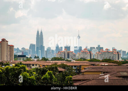 Blick über die Dächer und Skyline von Kuala Lumpur, Malaysia Stockfoto